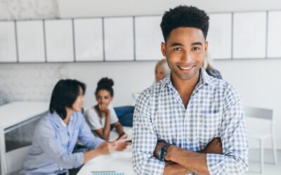 O que deve fazer antes de contratar colaboradores?